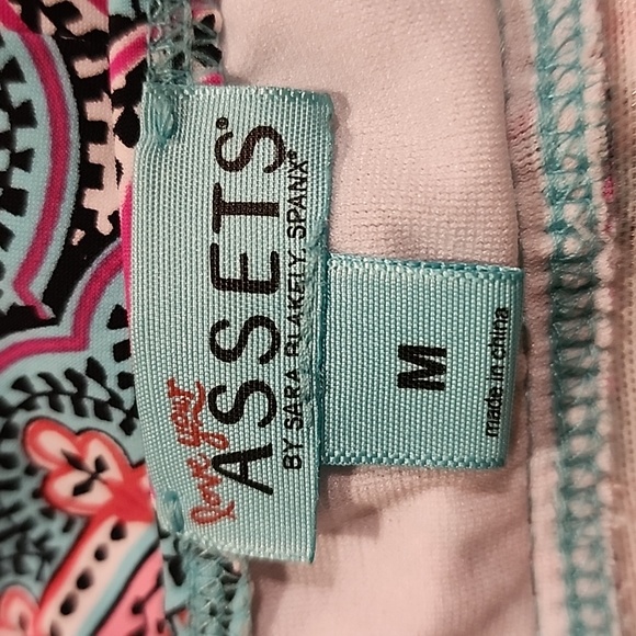 NWT Spanx Love your assets full coverage swim suit - Picture 7 of 11